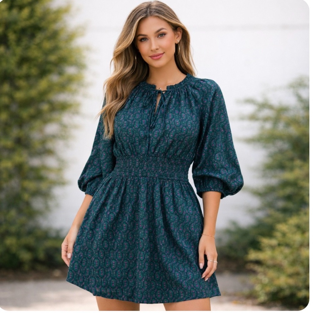 GAP Puffy Sleeve Floral Dress in Green, Navy‎ Blue and Pink Pattern. Size MP